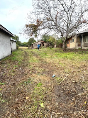 De vanzare teren cu potențial deosebit, 1700 mp - imagine 5