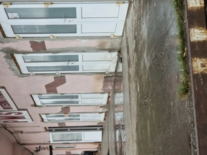 Inchiriez spatii comerciale