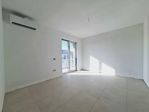 Aproape de ESO. 1 camera, 37,6 mp utili. Decomandat. Bucatarie inchisa.