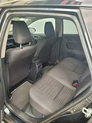 Toyota Auris Hybrid  - imagine 4