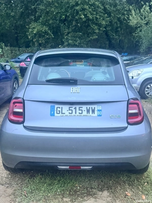 Fiat 500E editie La Prima 2023 - imagine 2