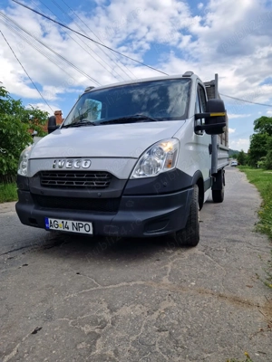 Vând autoutilitara Iveco 35S11 Daily
