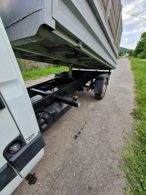 Vând autoutilitara Iveco 35S11 Daily - imagine 5