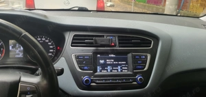 Hyundai i20, 1.2 benzina, an 2019 - imagine 3