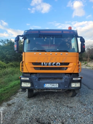 iveco trakker 
