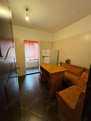 Închiriere apartament 2 camere decomandate Codlea  - imagine 3