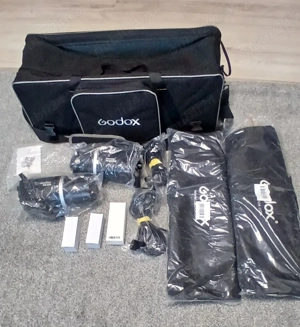 De vânzare set echipament blitz studio Godox MS300-F 