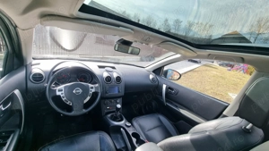 Nissan Qashqai 2.0 dCi DPF tekna 4X4 - imagine 5 Nissan Qashqai 2.0 dCi DPF tekna 4X4 - imagine 5