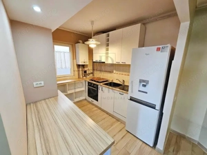 CIRCUMVALATIUNII - 3 CAM - DECOMANDAT - CENTRALA PROPRIE - BOXA CF - zona excelenta-