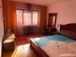 Inchiriez apartament 2 camere, decomandat, etaj 2, calduros, complet mobilat si utilat - imagine 4