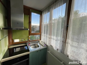 Inchiriez apartament 2 camere, decomandat, etaj 2, calduros, complet mobilat si utilat - imagine 2