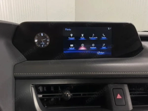 Lexus UX - imagine 16