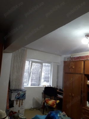 Vind apartament 2 camere decomandat - imagine 11