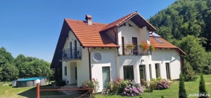 Cabană de închiriat zona Sambata de Sus - Sat Vacanta Lisa [Ocupat de Revelion] - imagine 2