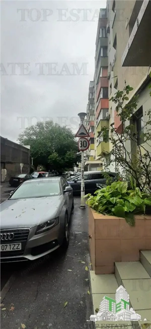 Apartament  4 camere Mosilor,  balcon, vedere  spate - imagine 18