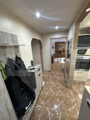 Apartament spațios cu 3 camere, complet renovat și excelent compartimentat - imagine 2