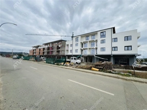 Apartament cu 3 camere si balcon etaj 1 in Selimbar zona Triajului - imagine 3