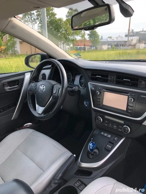 Toyota Auris Hybrid 2013 Sport Touring - imagine 5