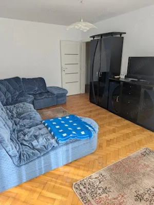 Vand apartament 2 camere,decomandat central Academia Teologica ,100m de Catedrala,Arad