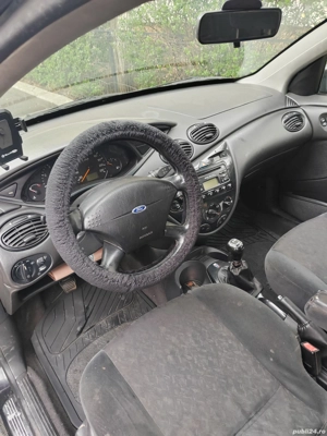 Vand ford focus Mk1 2001 - imagine 4 Vand ford focus Mk1 2001 - imagine 4