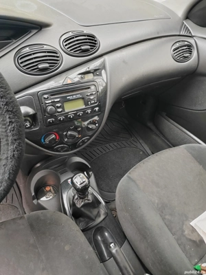 Vand ford focus Mk1 2001 - imagine 5 Vand ford focus Mk1 2001 - imagine 5