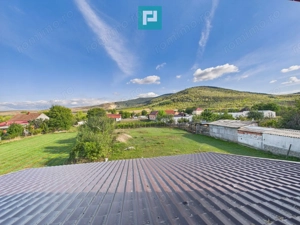 Casă cu panoramă spre dealurile Șiriei - imagine 17