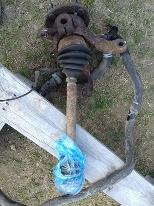 Dezmembrez Ford Fusion 2007, benzina - imagine 4