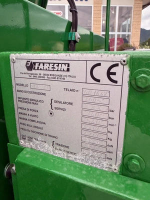 Vând remorcă de furajare  - imagine 2