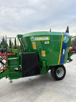 Vând remorcă de furajare  - imagine 4