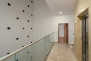 Lux pe Șoseaua Nordului: 250 mp + parcare subterană - imagine 4