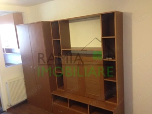 Garsoniera Tractorul  - imagine 2