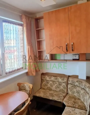 Garsoniera Tractorul  - imagine 5