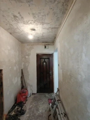 Ap.2cam. Petrosani-Aviatorilor (zona Biblioteca), 35 mp, parter, izolat, termopane - imagine 8 Ap.2cam. Petrosani-Aviatorilor (zona Biblioteca), 35 mp, parter, izolat, termopane - imagine 8