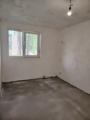 Ap.2cam. Petrosani-Aviatorilor (zona Biblioteca), 35 mp, parter, izolat, termopane - imagine 5 Ap.2cam. Petrosani-Aviatorilor (zona Biblioteca), 35 mp, parter, izolat, termopane - imagine 5