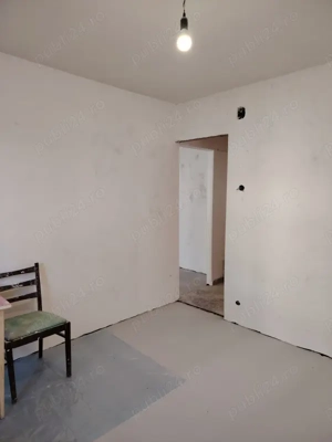 Ap.2cam. Petrosani-Aviatorilor (zona Biblioteca), 35 mp, parter, izolat, termopane - imagine 4 Ap.2cam. Petrosani-Aviatorilor (zona Biblioteca), 35 mp, parter, izolat, termopane - imagine 4