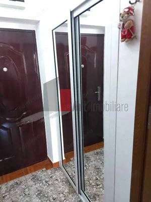 Gars. 31 mp, et 9/10, bloc reabilitat, instalații refăcute, mobilată și utilată - imagine 13