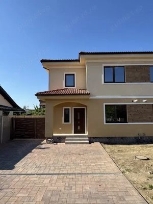 Casa de vanzare DUPLEX in zona Mosnita Noua