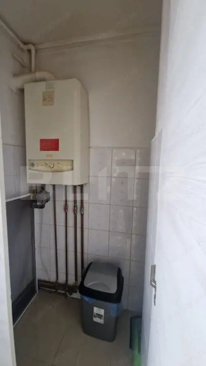 Apartament cu 3 camere decomandate, 68 mp, bloc renovat si izolat, zona Triaj - imagine 12