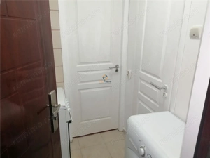 Proprietar Garsoniera Renovata Bloc Izolat - imagine 2