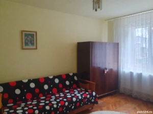 Vând apartament cu 2 cam.în loc.Vulcan,jud.Hunedoara,47mp,+boxă ext.de 2,7mp,30000  neg.