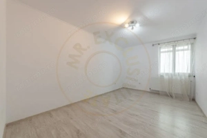 Apartament cu 4 camere, garaj și panouri fotovoltaice – Bradu- 5 min de Pitesti! - imagine 9