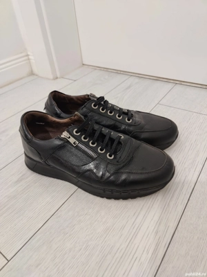 Adidași eleganti din piele,ca noi -marimi 38-40