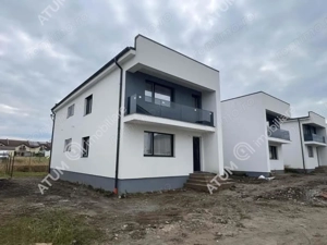 Casa cu 3 camere 2 bai si curte de 170 mp zona Calea Cisnadiei Sibiu - imagine 3