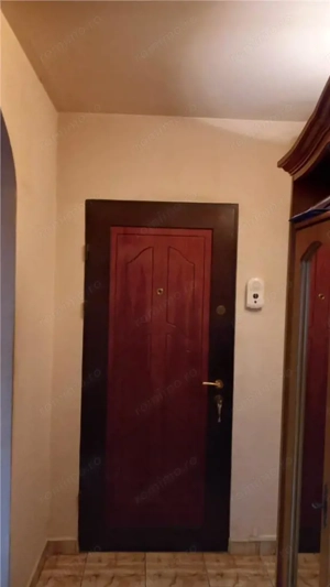 Apartament 2 camere semidecomandate,zona Cora - imagine 11