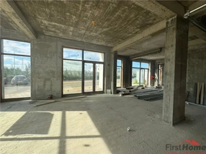 Sp com 195 mp, 7 locuri de parcare, 4 intrari, zona de Nord, bloc nou