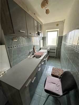 Mobilat  #537;i utilat et intermediar în spate la Sec #539;ia 3 - imagine 9