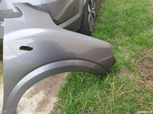 aripă față dreapta  originală  - imagine 3