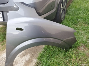 aripă față dreapta  originală  - imagine 2