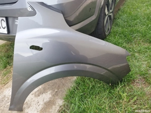 aripă față dreapta  originală  - imagine 5