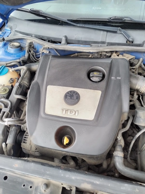 Vând mașină  - imagine 10